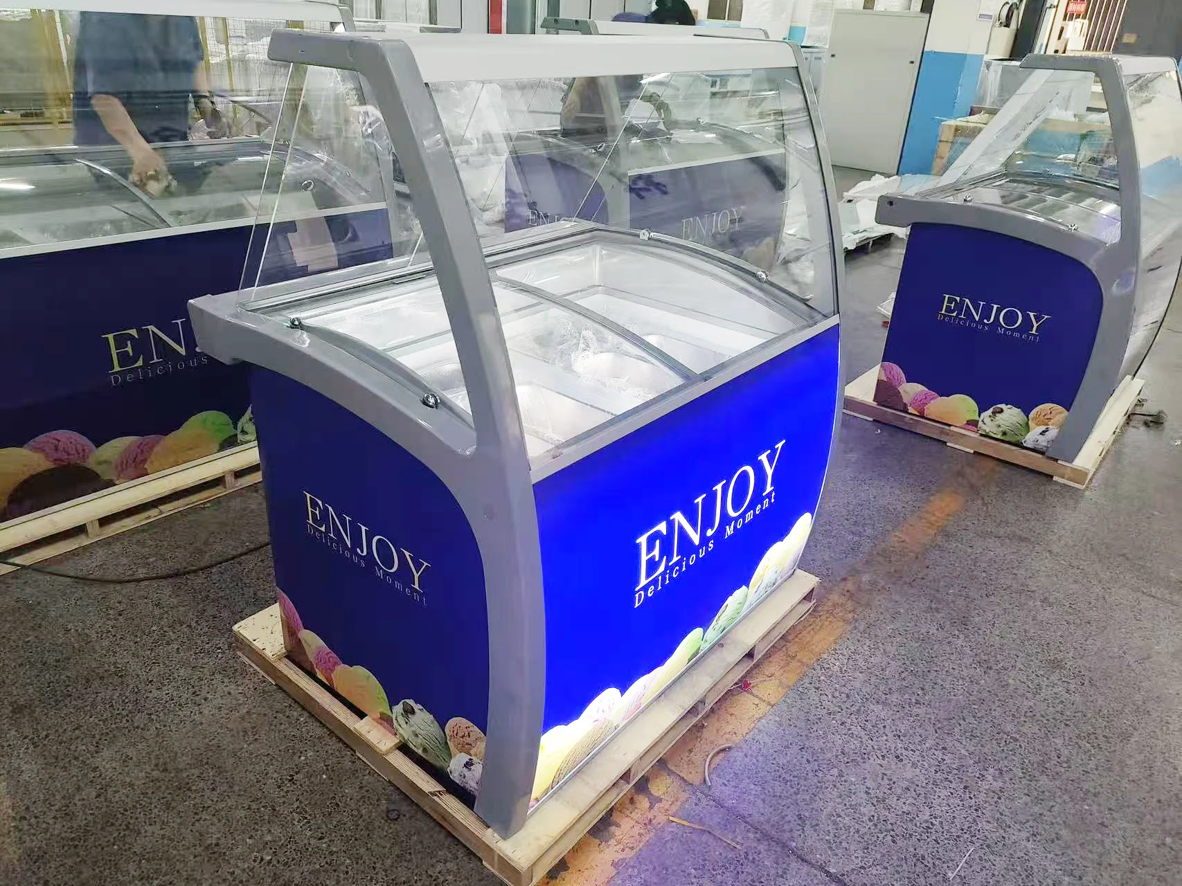 For Iraq market,Scooping Ice cream Freezer for gelato ice cream display with digital controller for precise temperature control and front sign led light